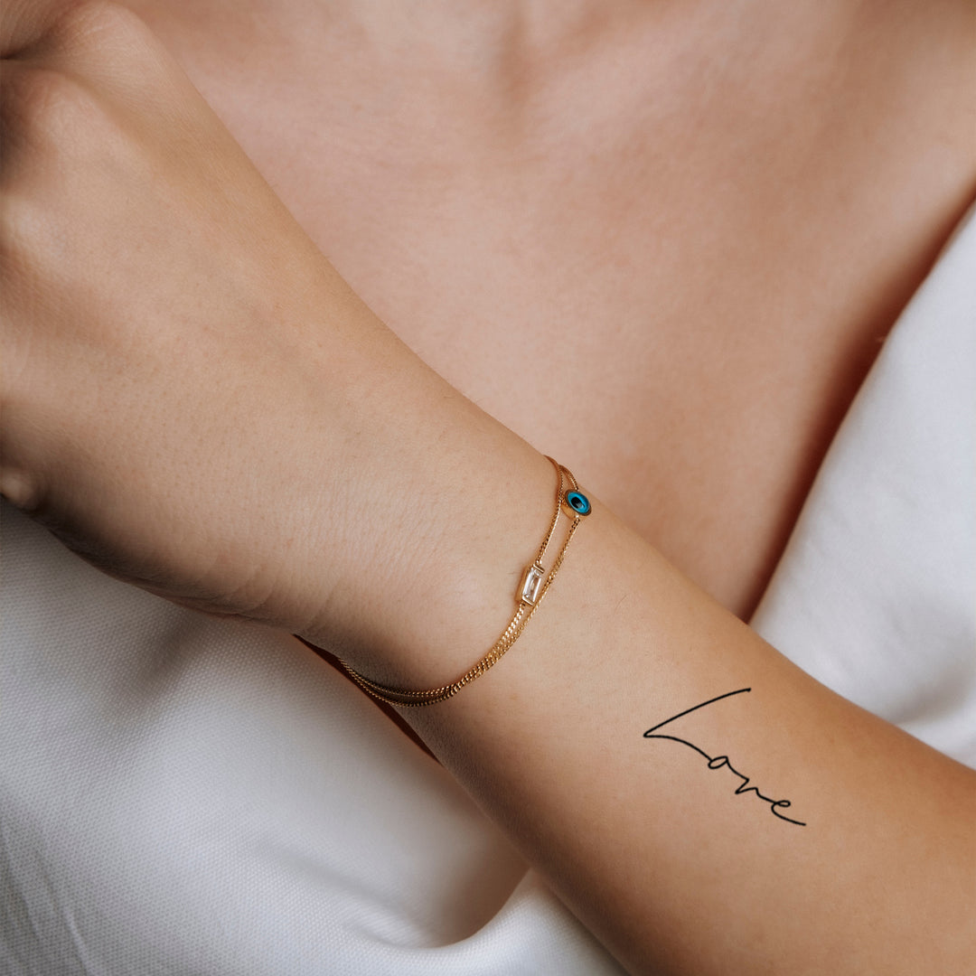 Love Schriftzug Temporäres Tattoo