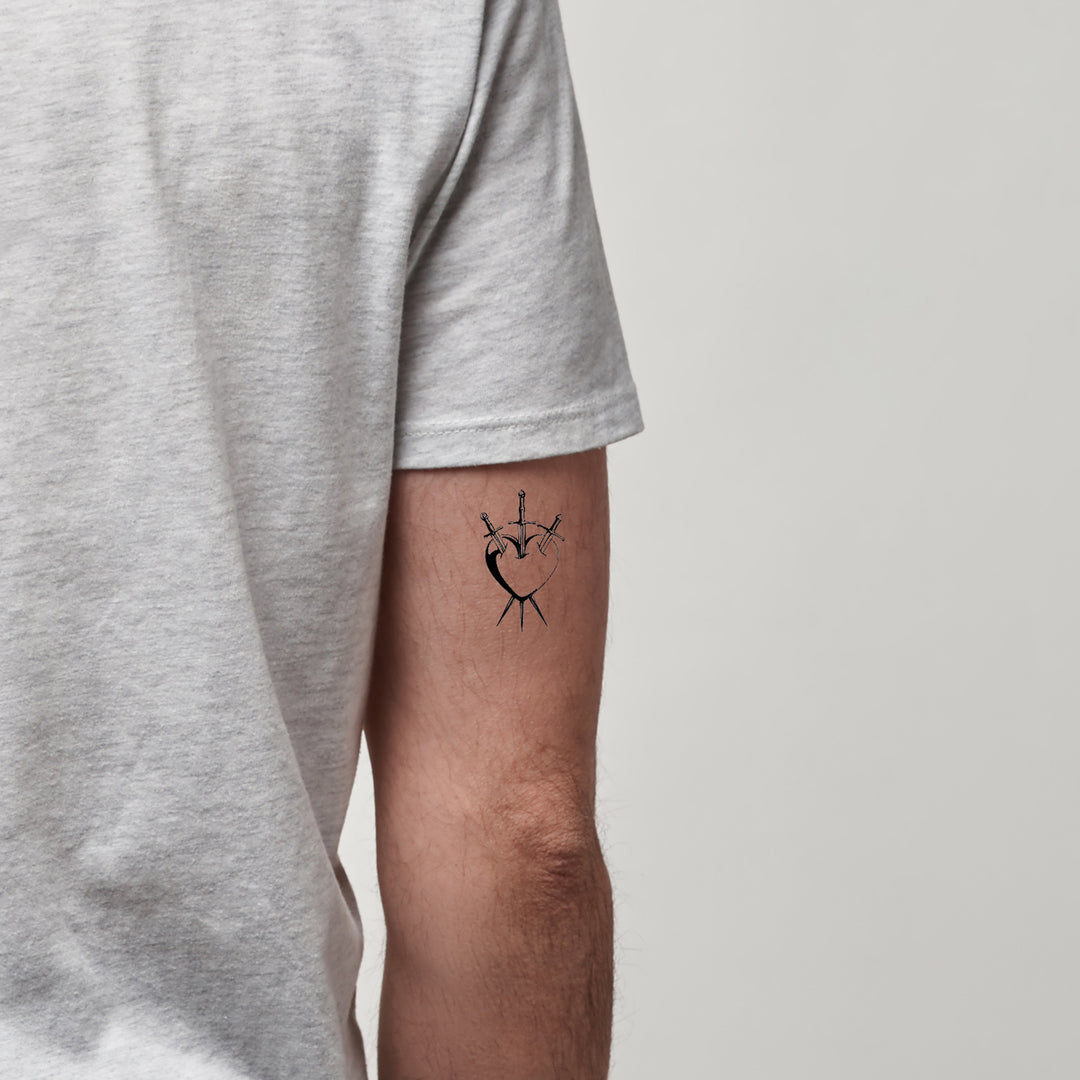 Durchstochenes Herz Temporäres Tattoo