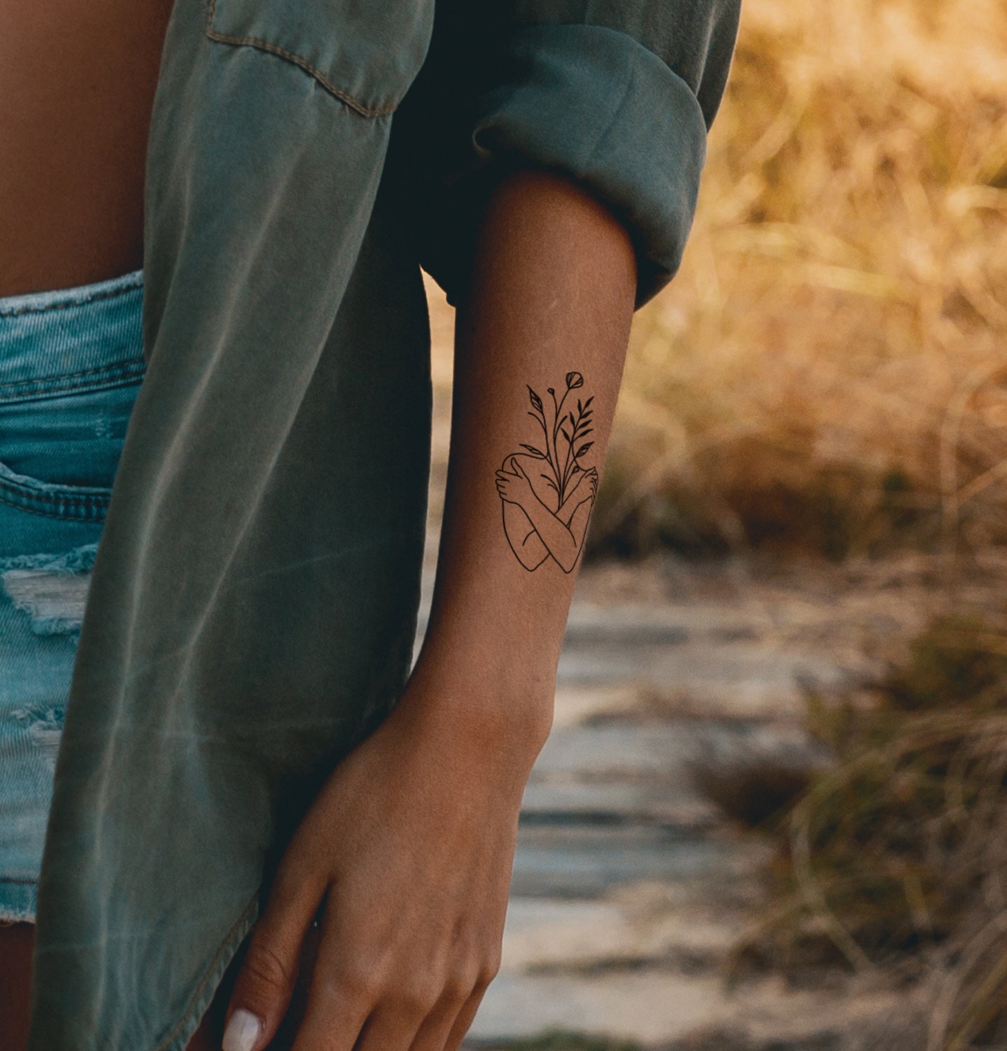 Pflanzenfrau Temporaeres Tattoo